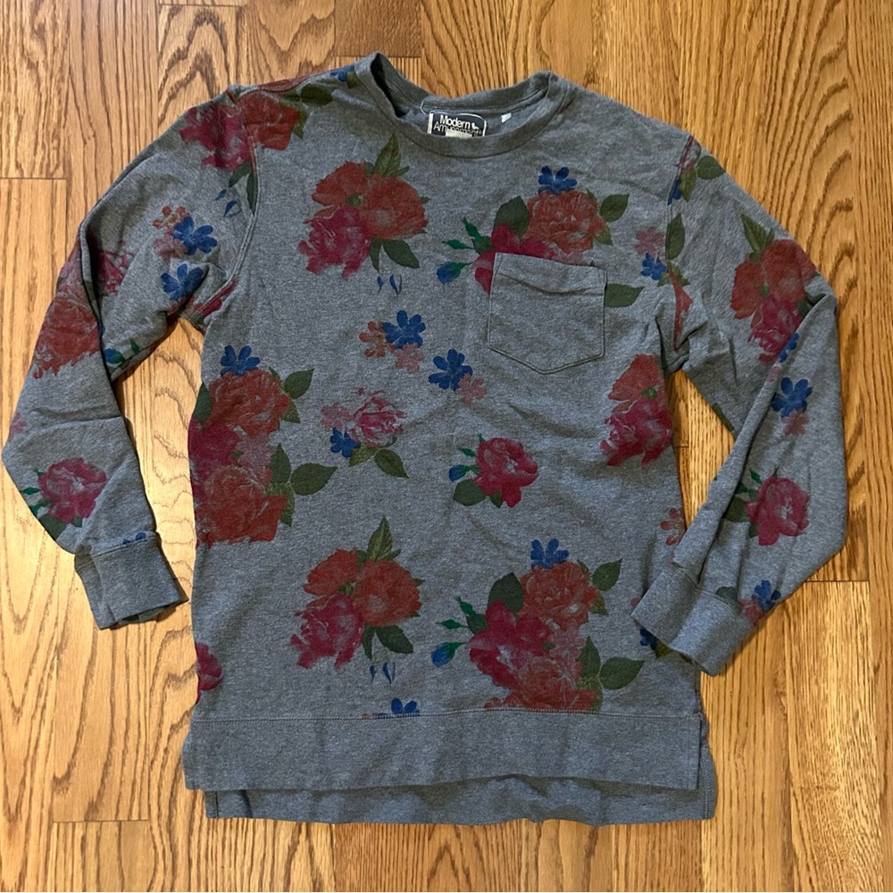 Modern‎ Amusement Gray Shirt
